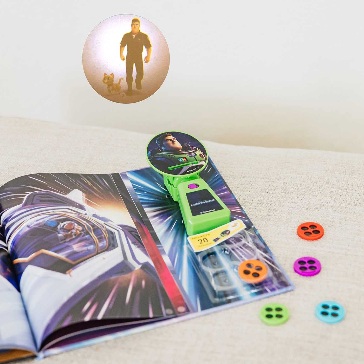 Movie Theater Storybook & Projector: Disney Pixar Lightyear