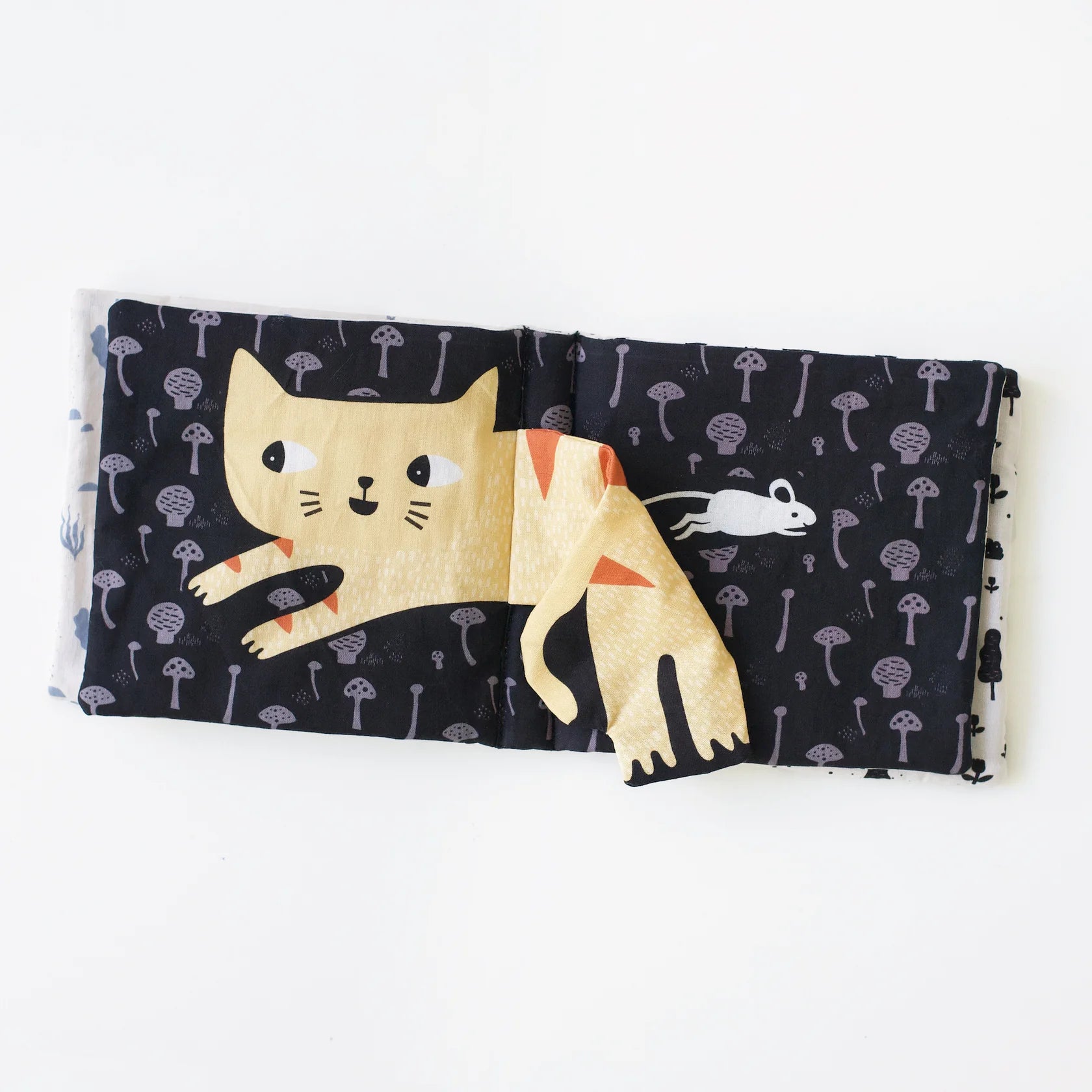 Wee Gallery Cloth: Peekaboo Pets