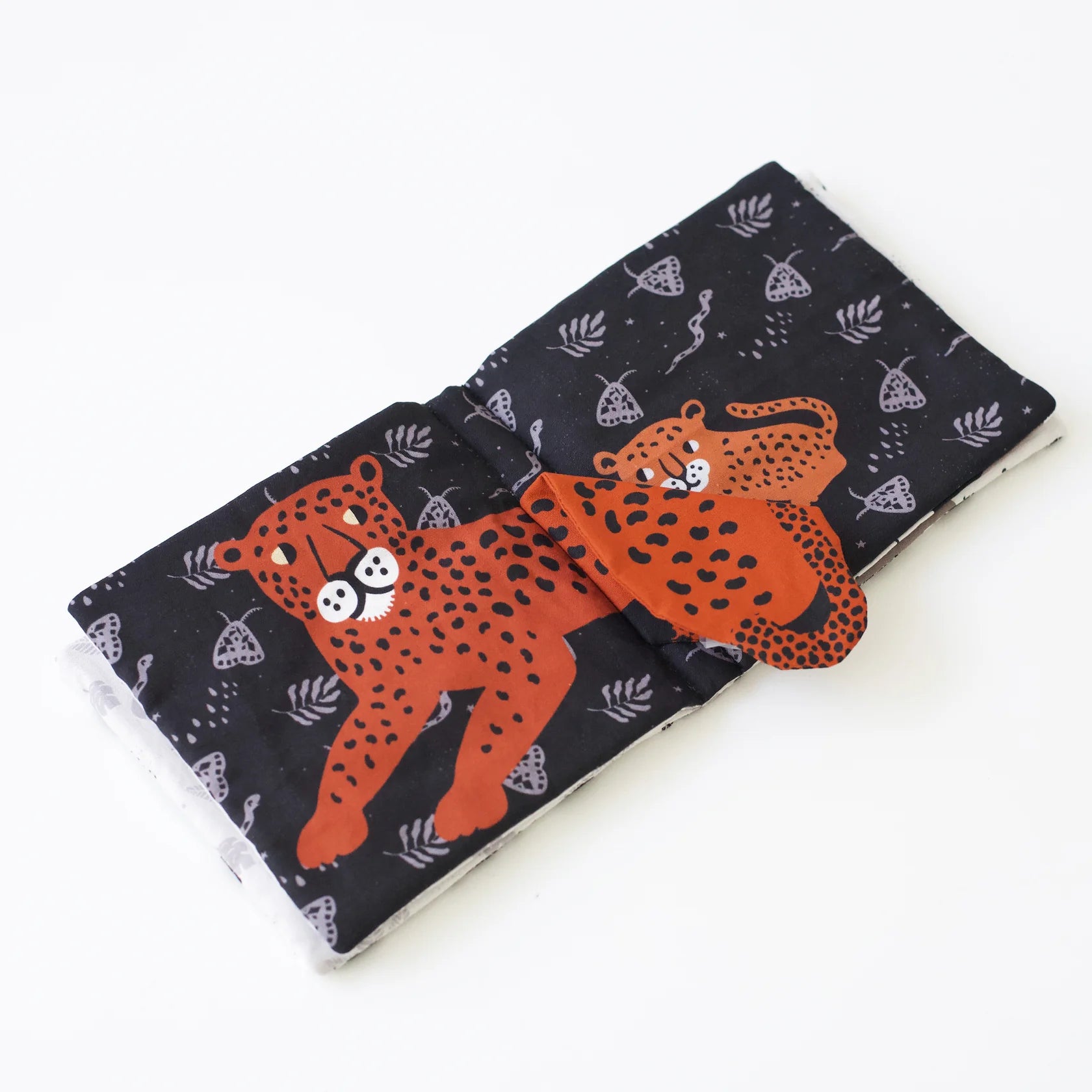 Wee Gallery Cloth: Peekaboo Jungle